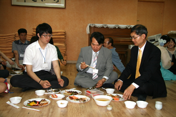 점심식사 - 늦께까지 맛나게..